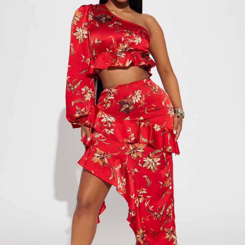 Fashion Nova Satin Skirt Set Red
